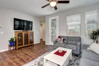 Photo #3: 222100210 Listing 