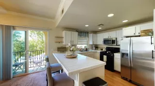 Photo #2: 222100299 Listing