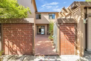 Photo #3: 222100659 Listing