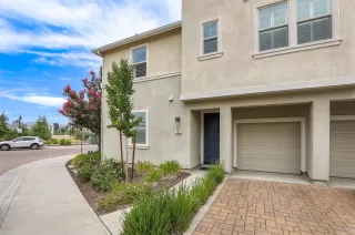 Photo #1: 222101326 Listing