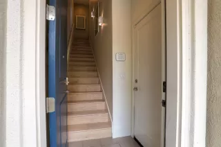 Photo #2: 222101326 Listing