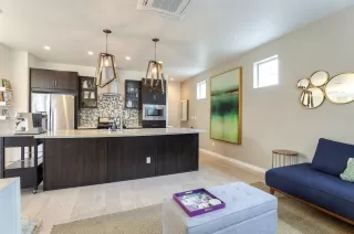 Photo #3: 222101326 Listing