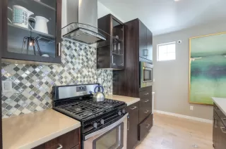 Photo #5: 222101326 Listing