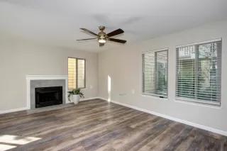 Photo #4: 222101481 Listing