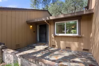 Photo #3: 222101697 Listing