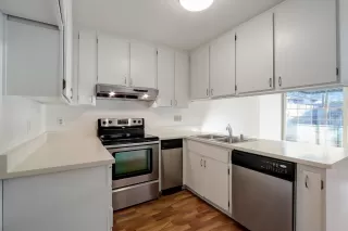 Photo #3: 222101888 Listing 