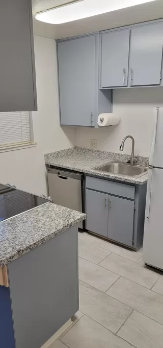 Photo #1: 222102319 Listing 