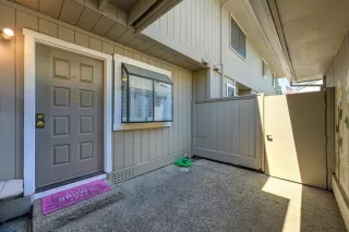 Photo #5: 222102403 Listing