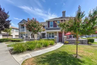 Photo #1: 222102566 Listing