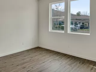 Photo #4: 222102675 Listing