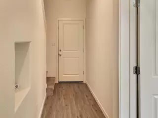 Photo #5: 222102675 Listing