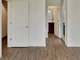 Photo #6: 222102675 Listing