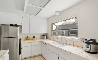 Photo #3: 222102999 Listing 