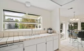 Photo #5: 222102999 Listing 