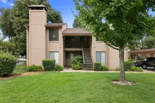 Photo #1: 222103426 Listing