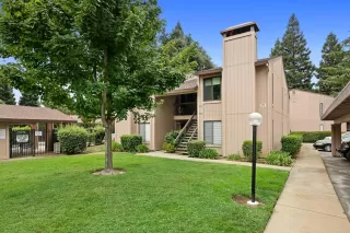 Photo #2: 222103426 Listing