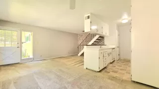 Photo #2: 222103907 Listing 