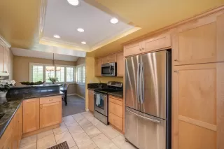 Photo #4: 222104153 Listing 