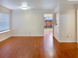 Photo #1: 222104332 Listing