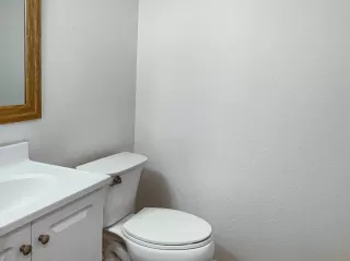 Photo #5: 222104332 Listing