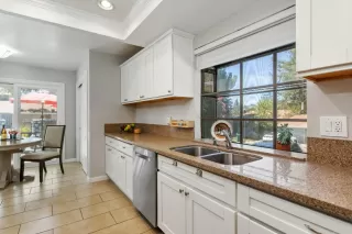 Photo #5: 222104563 Listing