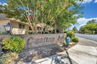 Photo #3: 222104593 Listing