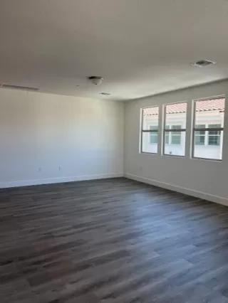 Photo #2: 222104606 Listing 