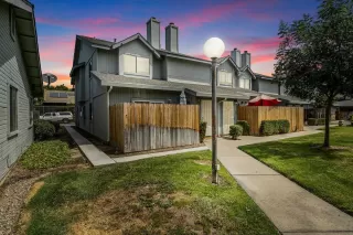 Photo #1: 222105027 Listing