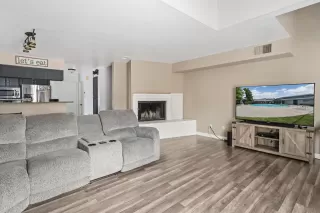 Photo #3: 222105027 Listing