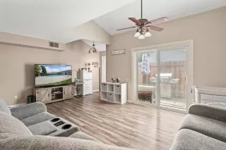 Photo #5: 222105027 Listing