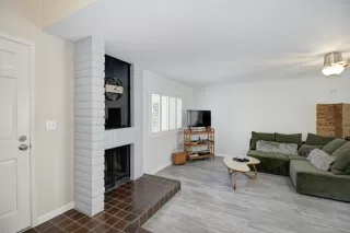 Photo #6: 222105692 Listing 
