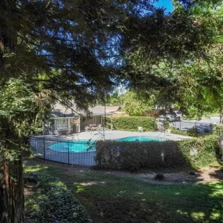 Photo #2: 222105982 Listing 