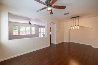 Photo #1: 222106649 Listing