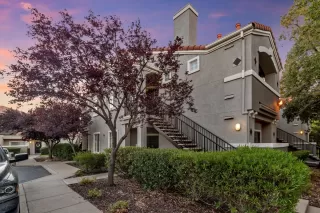 Photo #2: 222106995 Listing