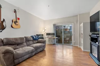 Photo #3: 222106995 Listing