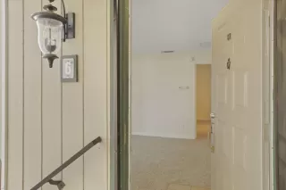 Photo #4: 222107218 Listing