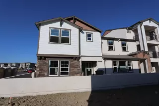 Photo #1: 222107552 Listing