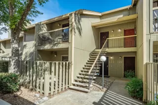 Photo #1: 222107626 Listing 