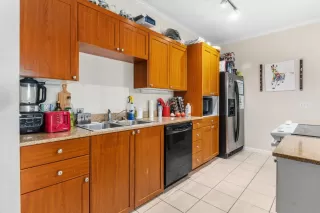 Photo #6: 222108399 Listing