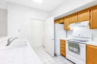 Photo #5: 222108597 Listing 