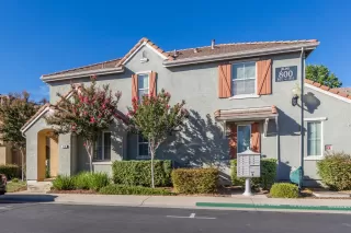 Photo #1: 222108733 Listing