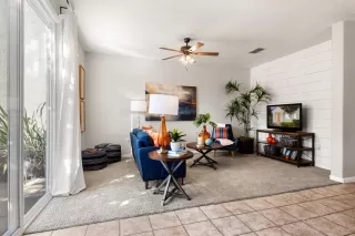 Photo #5: 222108733 Listing