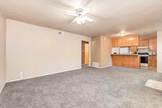 Photo #4: 222109164 Listing