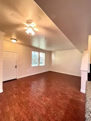 Photo #3: 222109543 Listing