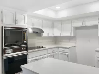 Photo #6: 222110219 Listing