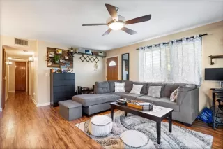 Photo #5: 222110285 Listing