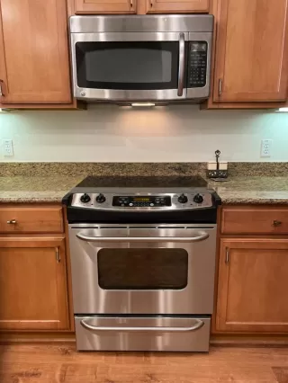 Photo #5: 222111009 Listing 