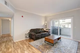 Photo #3: 222111153 Listing