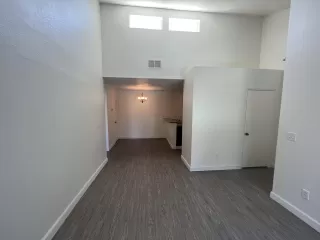 Photo #1: 222112012 Listing 