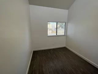 Photo #6: 222112012 Listing 